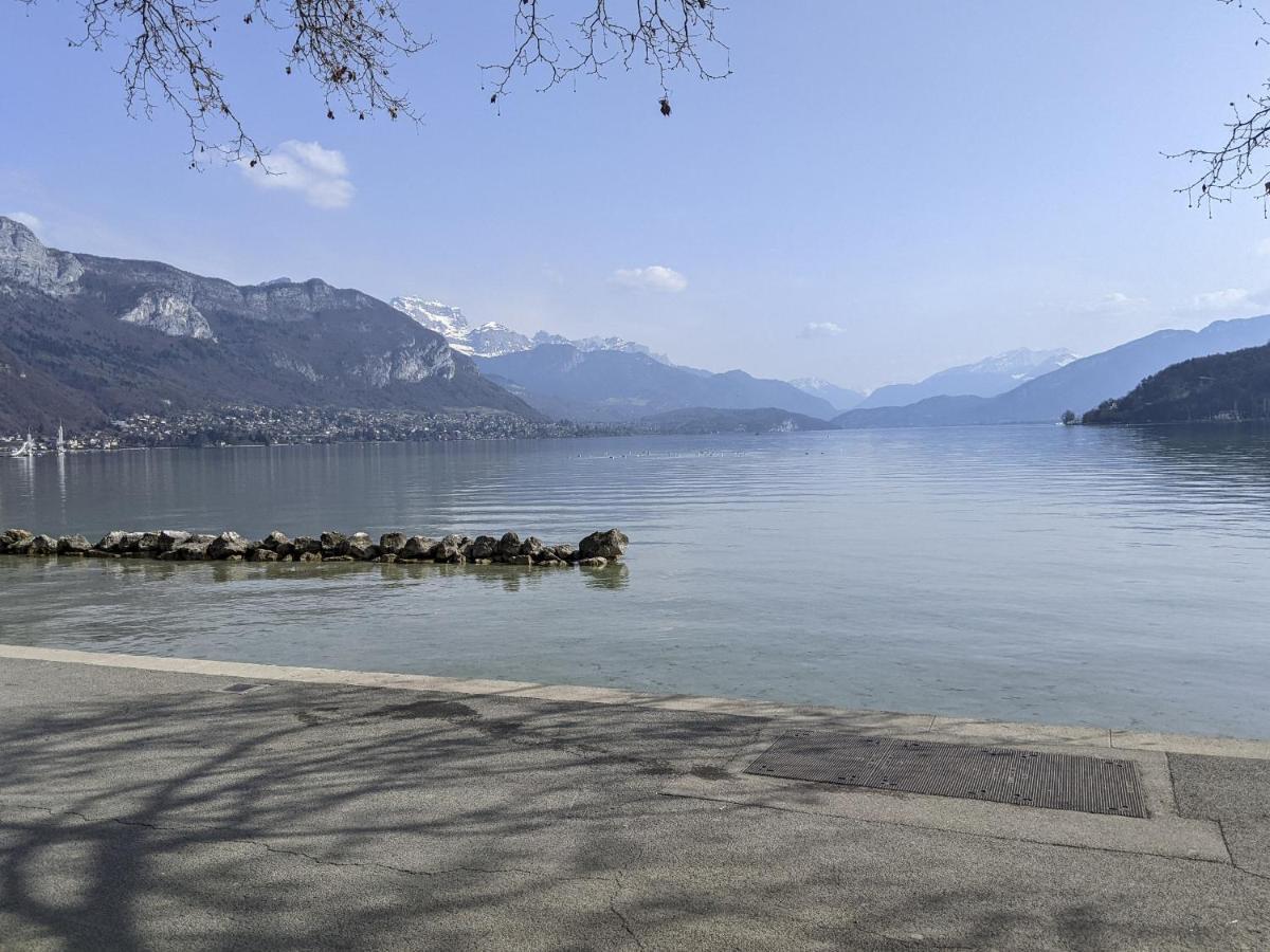 Azur Bleu 4 Etoiles Annecy Centre-Ville Et Lac Lumineux Exterior photo